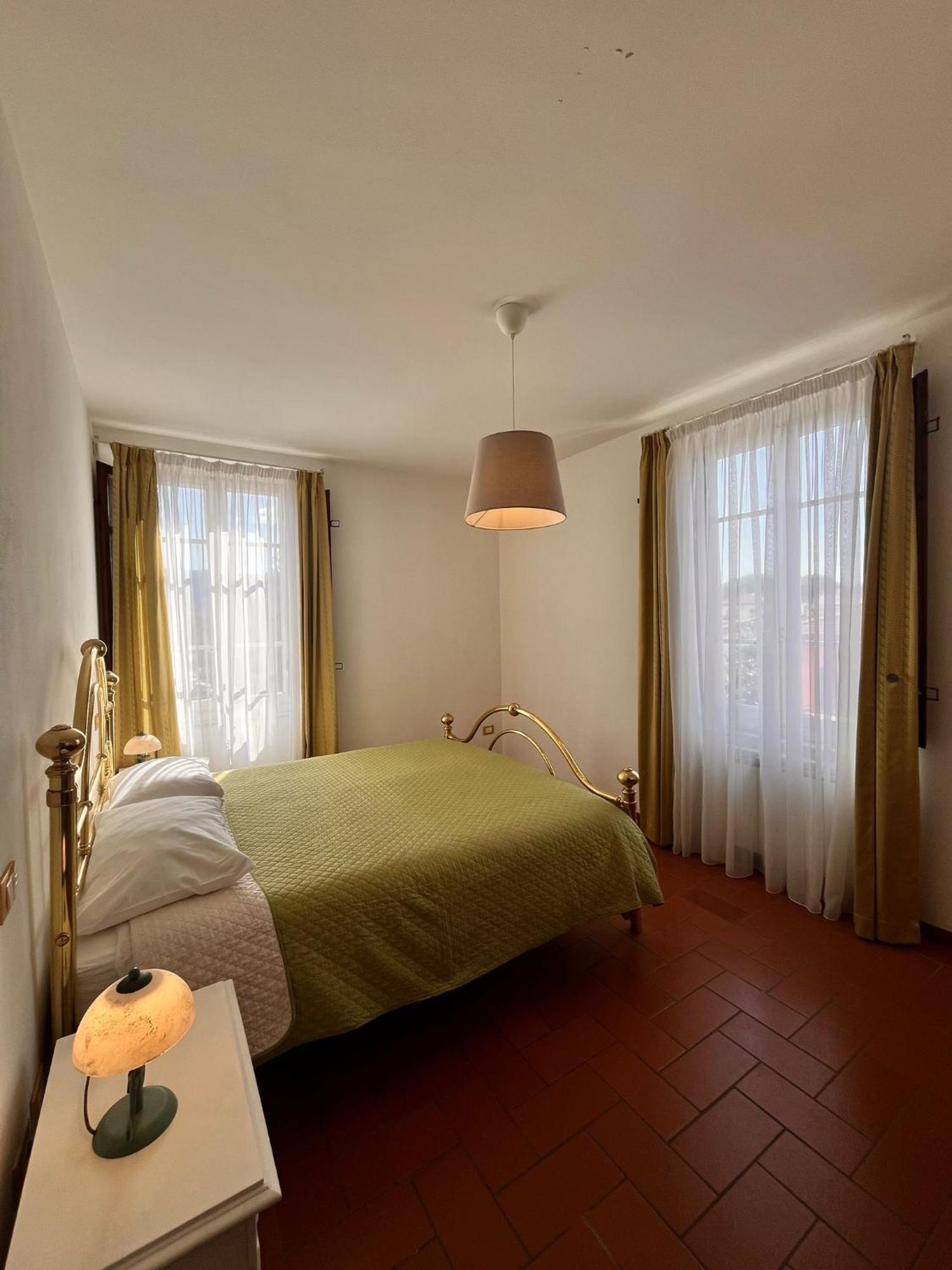Charme Con Parcheggio Apartamento Lucca Exterior foto