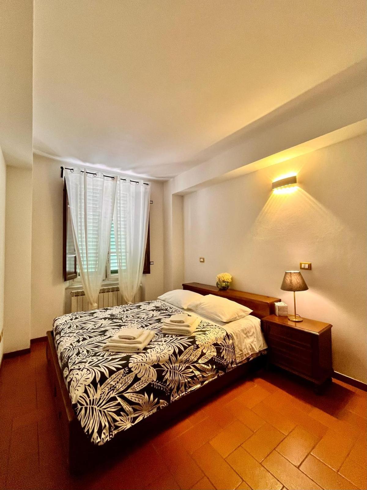 Charme Con Parcheggio Apartamento Lucca Exterior foto