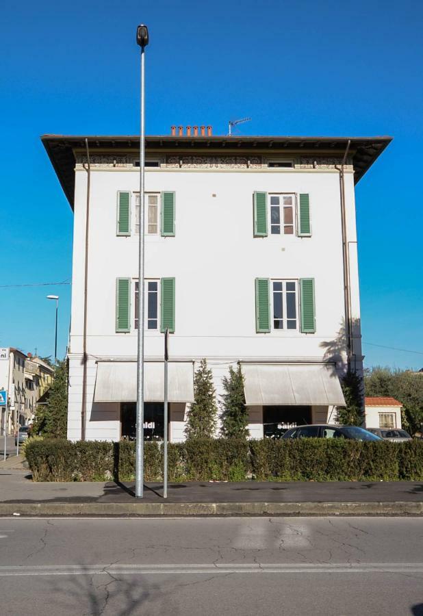 Charme Con Parcheggio Apartamento Lucca Exterior foto